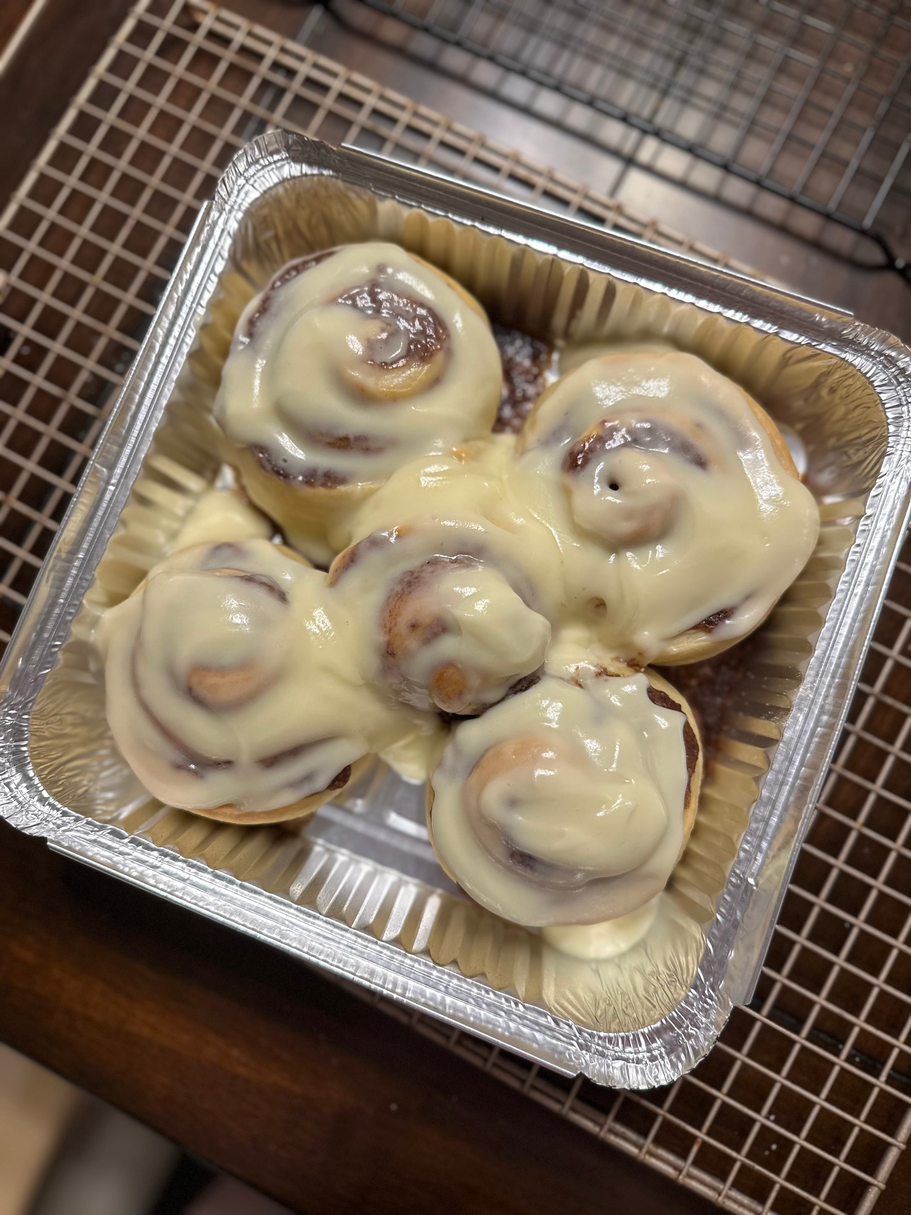 Sourdough Cinnamon Rolls w/ cream cheese icing(5ct)
